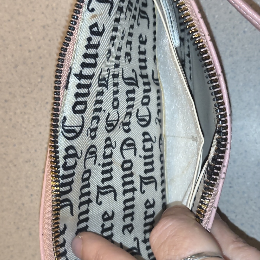 Juicy Couture Brand Light Pink Wristlet-NWOT - Picture 8 of 12